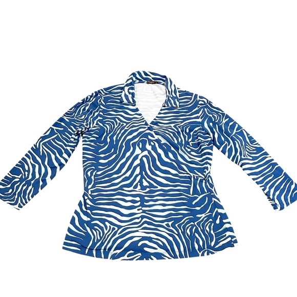 J. McLaughlin Tops - J. McLaughlin• blue zebra print top size small